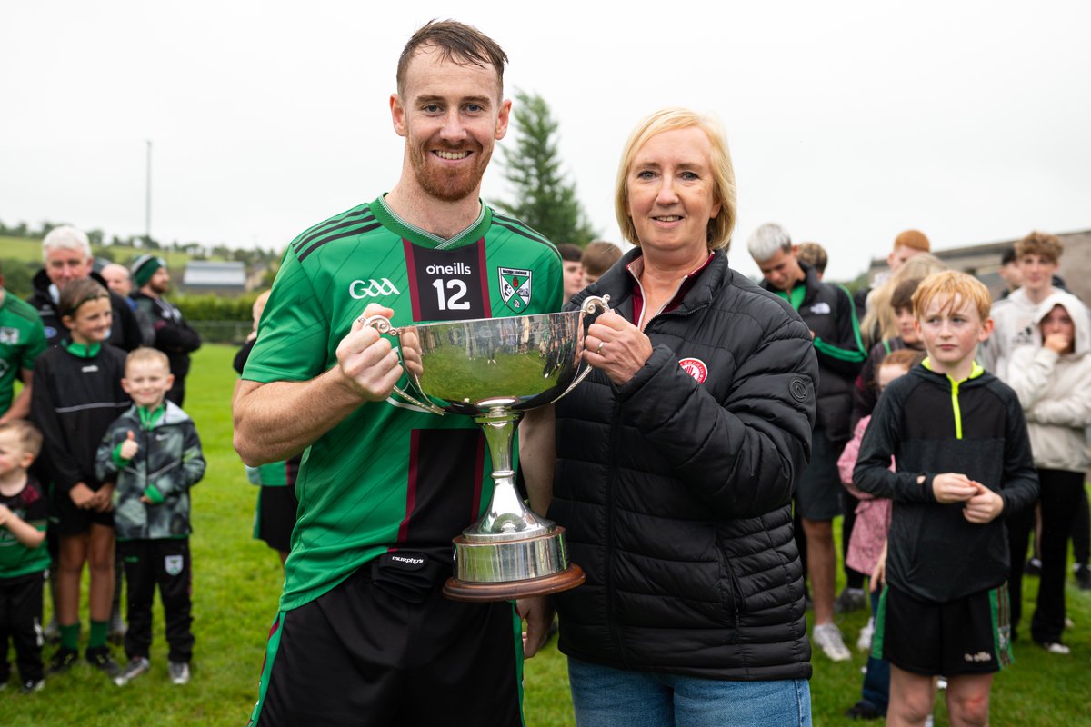 TyroneGAALive's tweet photo. 🏆 Division 2 League Champions 🏆

Comhghairdeas to Naomh Eoghan who captured the All County League Division 2 title this weekend, securing promotion to Division 1 for 2027 🙌🏻

Pictured is captain Aidan McSorley collecting the Division 2 league trophy from CCC Secretary Michelle Cox.