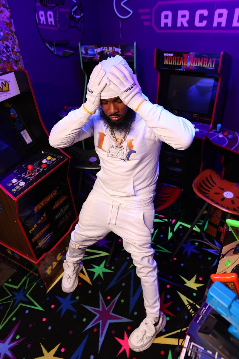 LondonLorin's tweet photo. Main Character But Ion Play No Games 🦅💙🐏 #explorepage #foryourpage #fypシ゚viral #rapper #LIV https://t.co/Af3BQSkYL0
