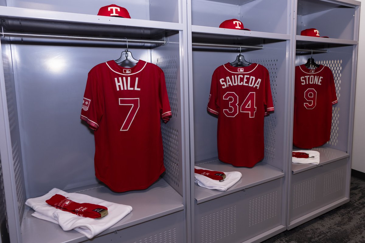 MariHill2028's tweet photo. Thank you @Fanatics &amp;  @RangersYA for the opportunity to play at @GlobeLifeField ! It was amazing to play on such a large stage surrounded by good energy, talented players , &amp; amazing coaches! #1percentbettereveryday #trusttheprocess https://t.co/sKwkBg2iQe