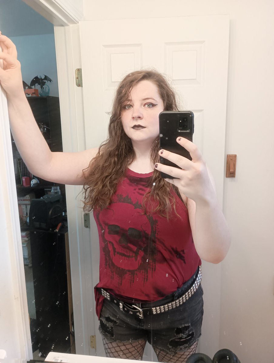 NemesisRavebane's tweet photo. Rate my fit? #ImmersionBreak https://t.co/awwdxGiMu3