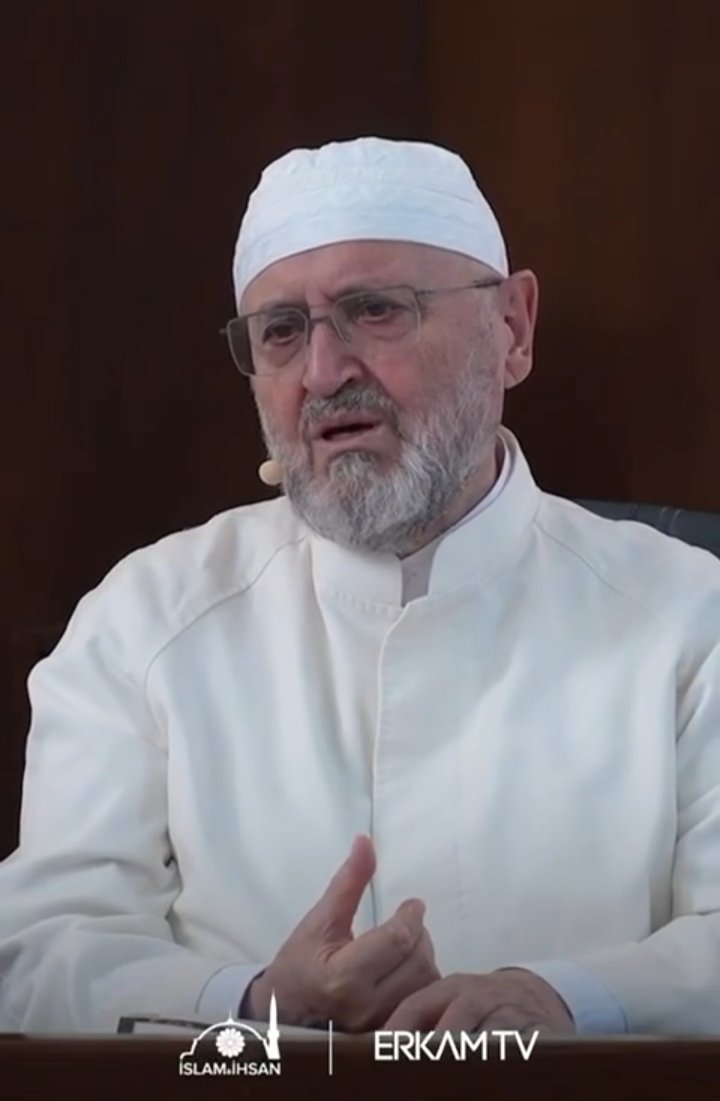 Hf18300844's tweet photo. ***
Söz de biter,yazı da biter.
İnsan içinde bir hüzünle,
Allah ile baş başa kalır. "
***
"Abdullah Sert Hoca Efendi" https://t.co/qMf8n3u6Tc