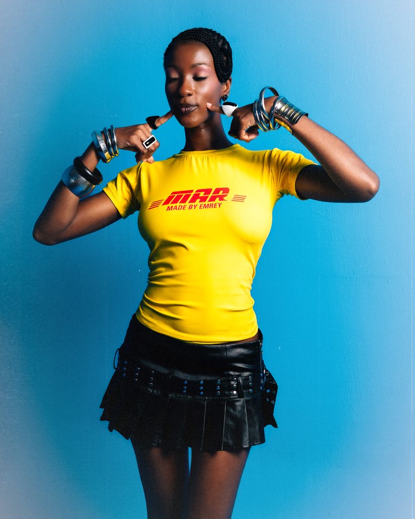 e_ukay's tweet photo. MAR × MBE presents the "Pit Crew Tee"
 Available this Tuesday at 7pm WAT

photography: @fahd.jpegg
creative direction: @withmar
female talent: @juliet_sun
male talent 1: @luwa.mp4
male talent 2: @Lif3ofasavag3 https://t.co/ctPUUCyd1q