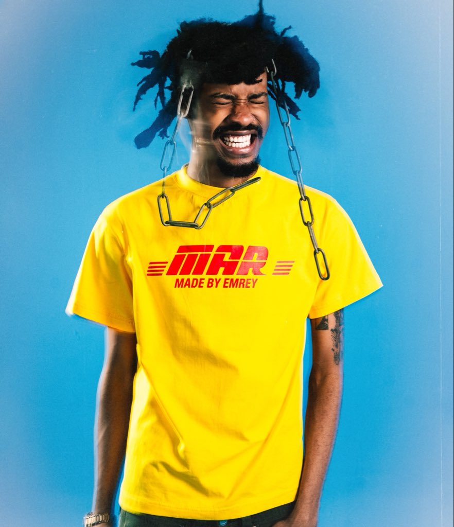 e_ukay's tweet photo. MAR × MBE presents the "Pit Crew Tee"
 Available this Tuesday at 7pm WAT

photography: @fahd.jpegg
creative direction: @withmar
female talent: @juliet_sun
male talent 1: @luwa.mp4
male talent 2: @Lif3ofasavag3 https://t.co/ctPUUCyd1q