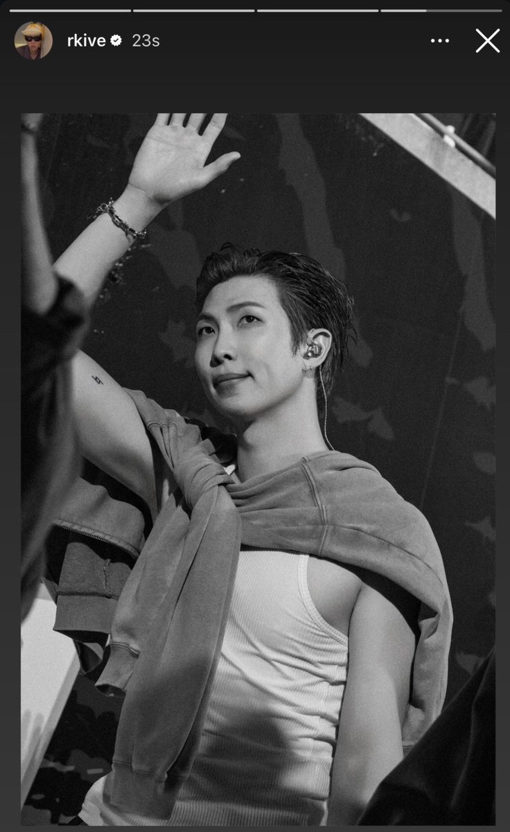 _sgminseven's tweet photo. THE MAN THAT YOU ARE NAMJOON https://t.co/gB786seoP1