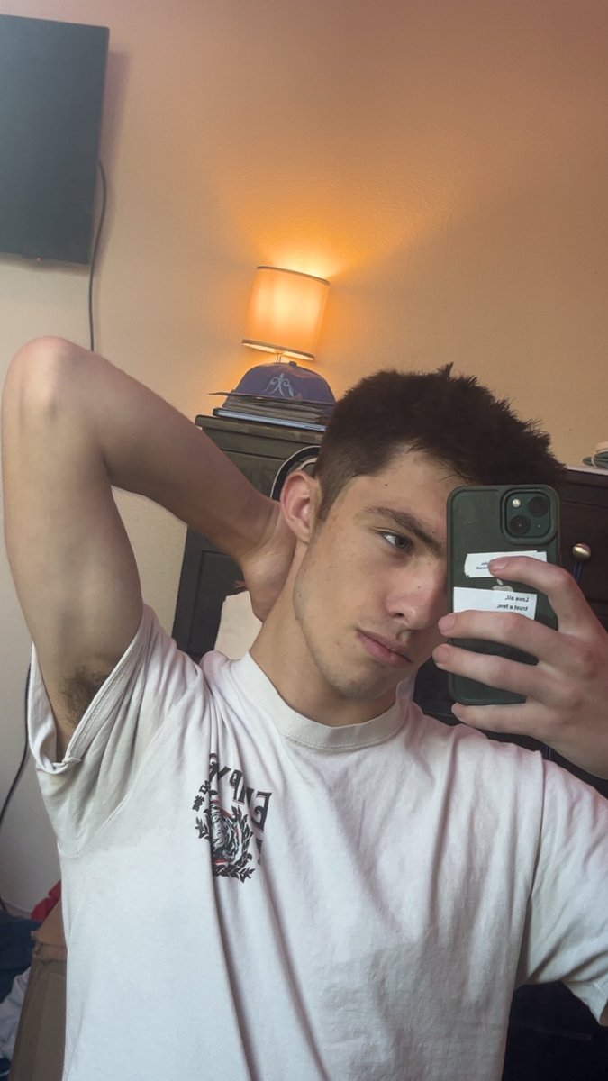 Gerggerg888's tweet photo. New hair 😮 #mlm #gay https://t.co/OUR7kvjlc1