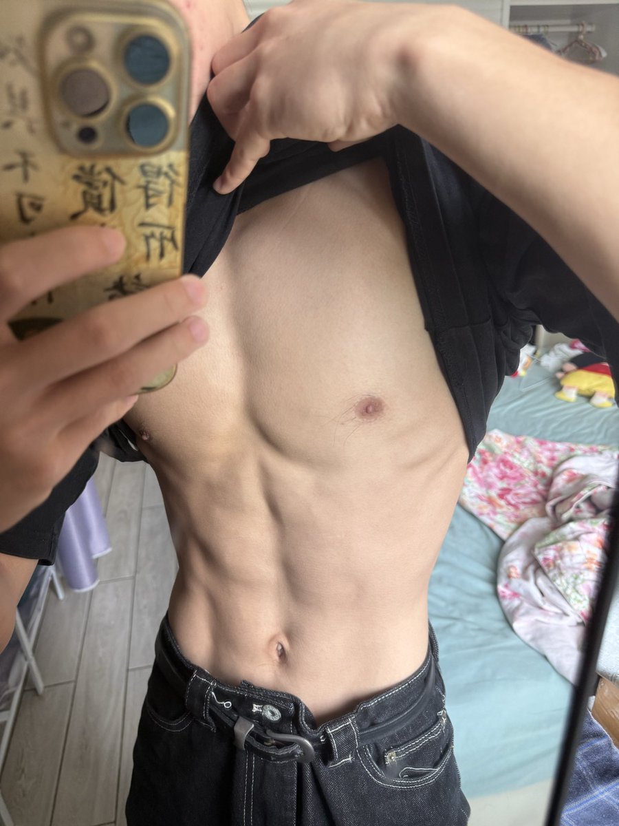 SHIQI17_ll's tweet photo. 薄肌肌肌肌肌肌 https://t.co/xkgHjpHQLe