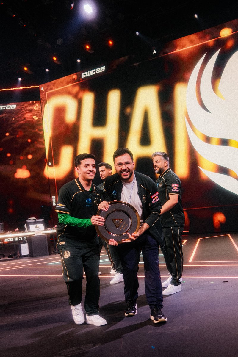 Bo3omar22's tweet photo. EWC ROCKET LEAGUE CHAMPIONS
💚🦅🏆 https://t.co/dAHJcv6Xou