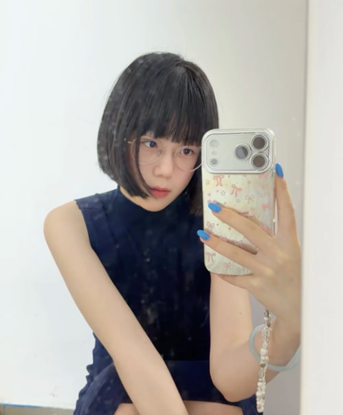 0cpwc's tweet photo. 今天還是戴著眼鏡的羞羞
不知道為什麼
戴上它就覺得自己比較有安全感 https://t.co/XjYxhwHMnG