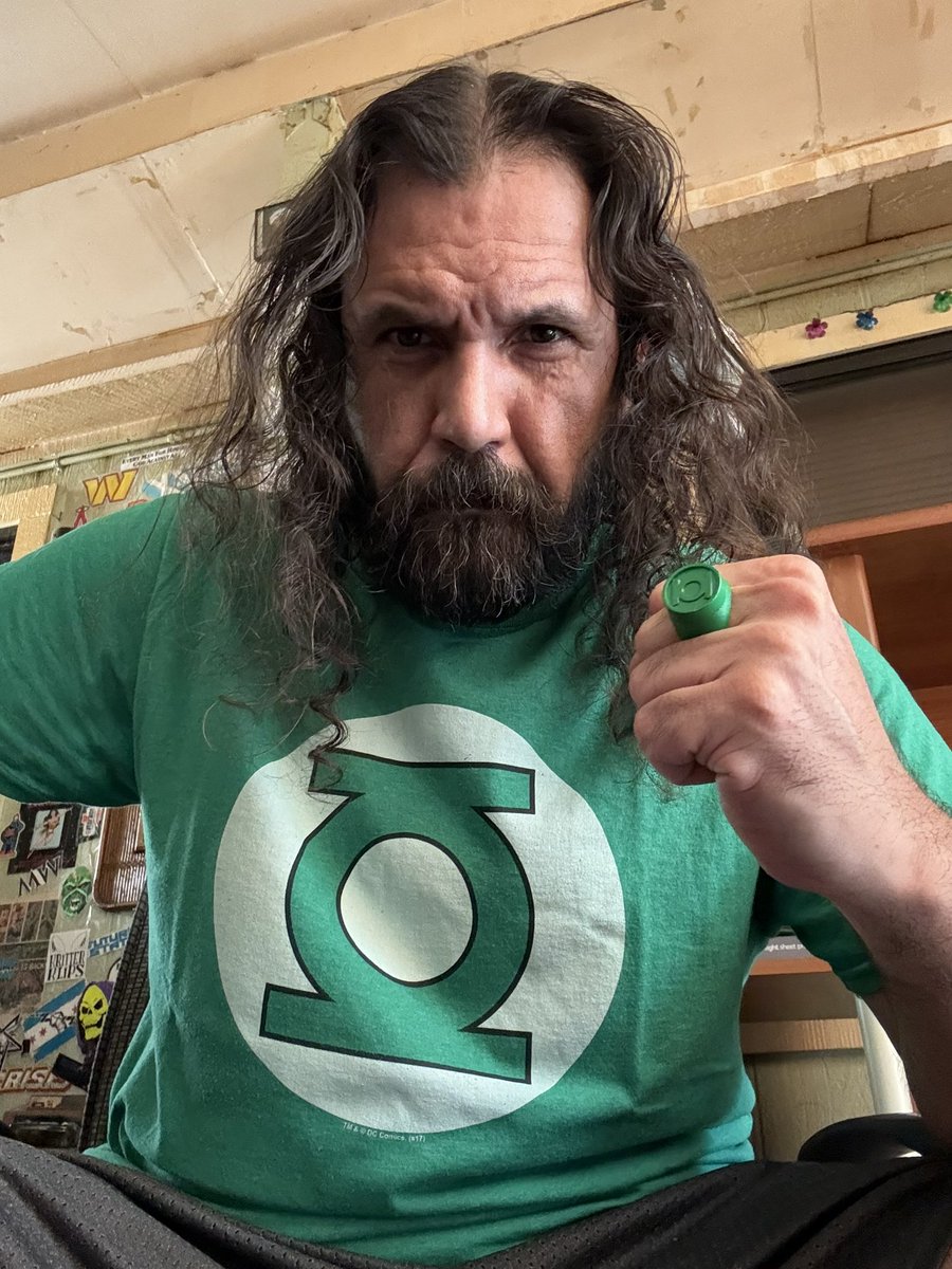TheLAFan84's tweet photo. In Brightest Day - In Blackest Night
No Evil Shall Escape My Sight
Let Those Who Worship Evil’s Might
Beware My Power - Green #Lanterns Light https://t.co/PnkQG1hYg9