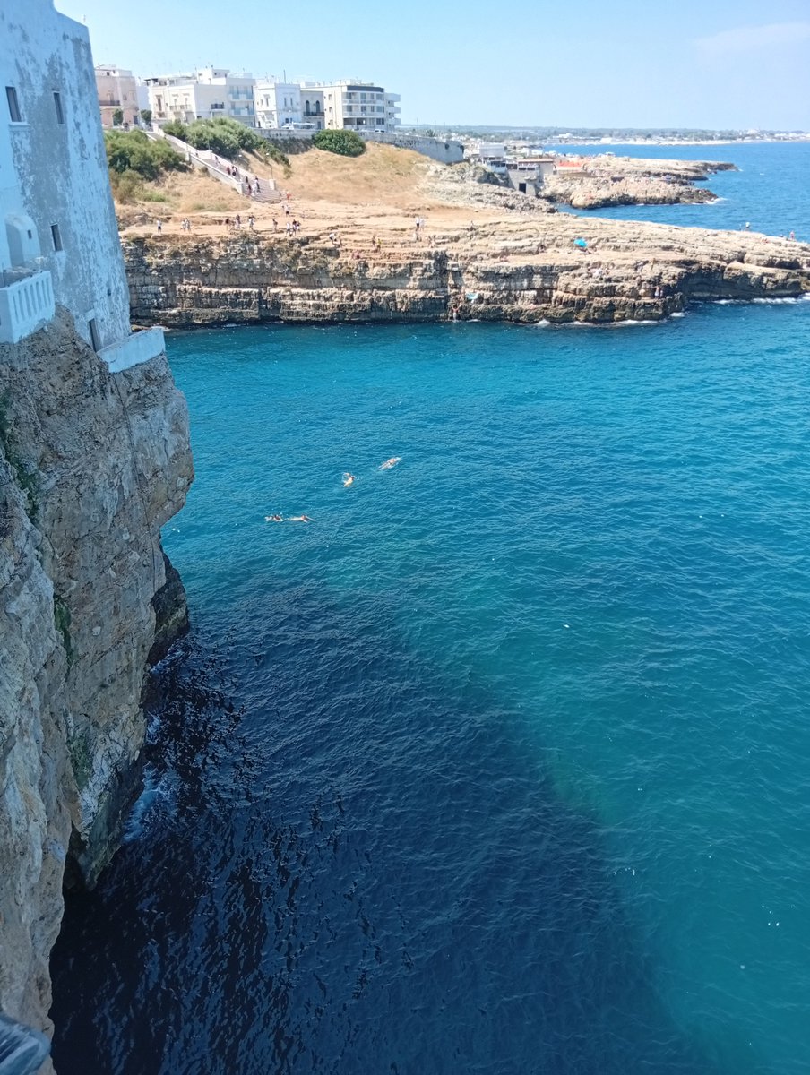 GennaroMossad's tweet photo. Oggi a #Polignano #Puglia #NelBluDipintoDiBlu
Cittร del Grande #Modugno https://t.co/9n0UlOxtdP