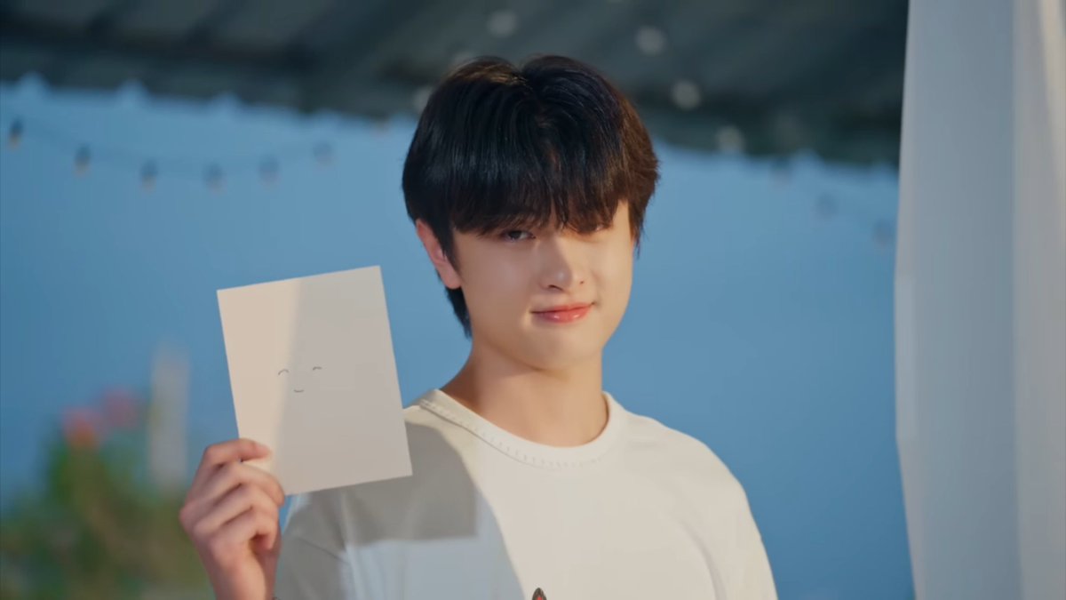 piannapplexz's tweet photo. this boy was officially partnered with the person who looks like the one that he drew 7 months ago 🤧❤️🩹
#waavetnp #theewave #WAVEfoundTHEEone https://t.co/OQQVJzacLK