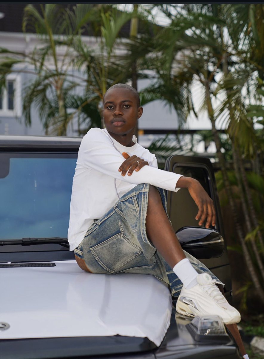 Teeniiola's tweet photo. Just like that, Peller is a G Wagon owner 🎉 https://t.co/yI7wk9hbme
