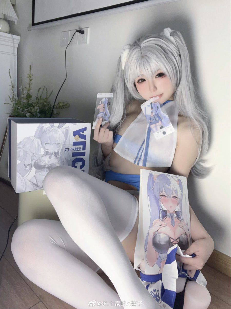 QCFRHQC's tweet photo. 原来这样子打广嘛🥵🥵🥵 https://t.co/Qdf4LmTw6o