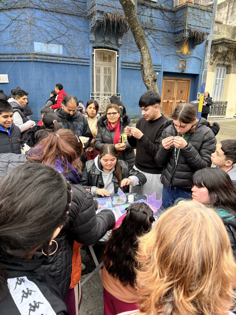 RoyCortinaOk's tweet photo. Así vivimos el Día de las Infancias en La Boca.

Con el Partido Socialista porteño compartimos una tarde hermosa junto a compañeros, militantes, afiliados y familias del barrio, con juegos, sorteos y sorpresas para los chicos. https://t.co/Gj7nndqQuc