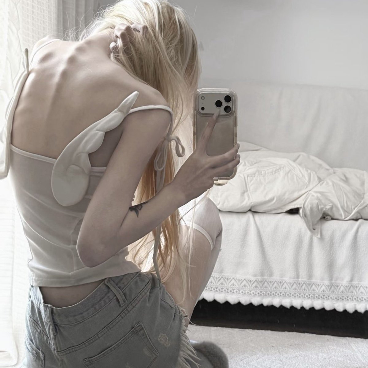 kirara0kcal's tweet photo. ⊹ ︶︶ ୨୧ ︶︶ ⊹
           (   𝓣𝘩𝘳𝘦𝘢𝘥 𝘧𝘰𝘳 #edtwt ) !! ꔫა
   É por isso que você não perde peso  !! https://t.co/jUqwyaxcQ8