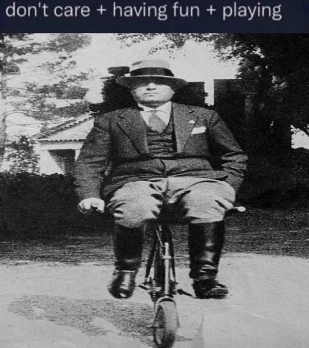 Pliniolysses's tweet photo. @stronk66215 @perianudan @DominionSoc I’m a quarter Romanian a quarter Ir*sh and half Anglo-Québecois dawg the only foreign interest I advocate for is the dominion of the British Empire over North America. Is it third worldist to speak more than one language? https://t.co/uKvKZwQ8Qy