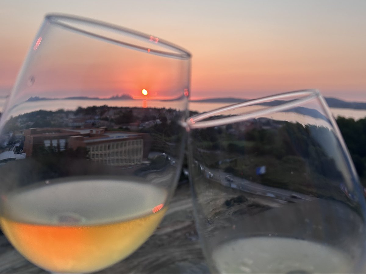 acme_ESP's tweet photo. Solpor. Galicia style https://t.co/xCQ7FUcqRN