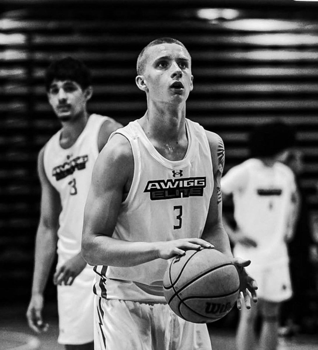 mrabadanribeiro's tweet photo. 3 NC 2028s I EXPECT TO TAKE THE LEAP THIS SEASON 📈

6’8 Aiden Dalton (Forsyth Country Day)
Dalton has the physicality, touch, motor, and athleticism college programs want in a big. Already productive, but his recruitment still has plenty of catching up to do. (@AidenDalton13)

6’4 Trevor Holland (Caldwell Academy)
An explosive two-way guard who should step into a much larger role this season. Holland’s downhill burst, athleticism, and defensive presence give him all the tools for a breakout year. (@hoopintrevor)

6’7 Cameron Moore (Greenfield)
Moore has the chance to go from a known name in NC to a nationally recognized prospect. His combination of size, explosiveness, and relentless downhill pressure makes him extremely difficult to contain. (@ihoop_cam14)