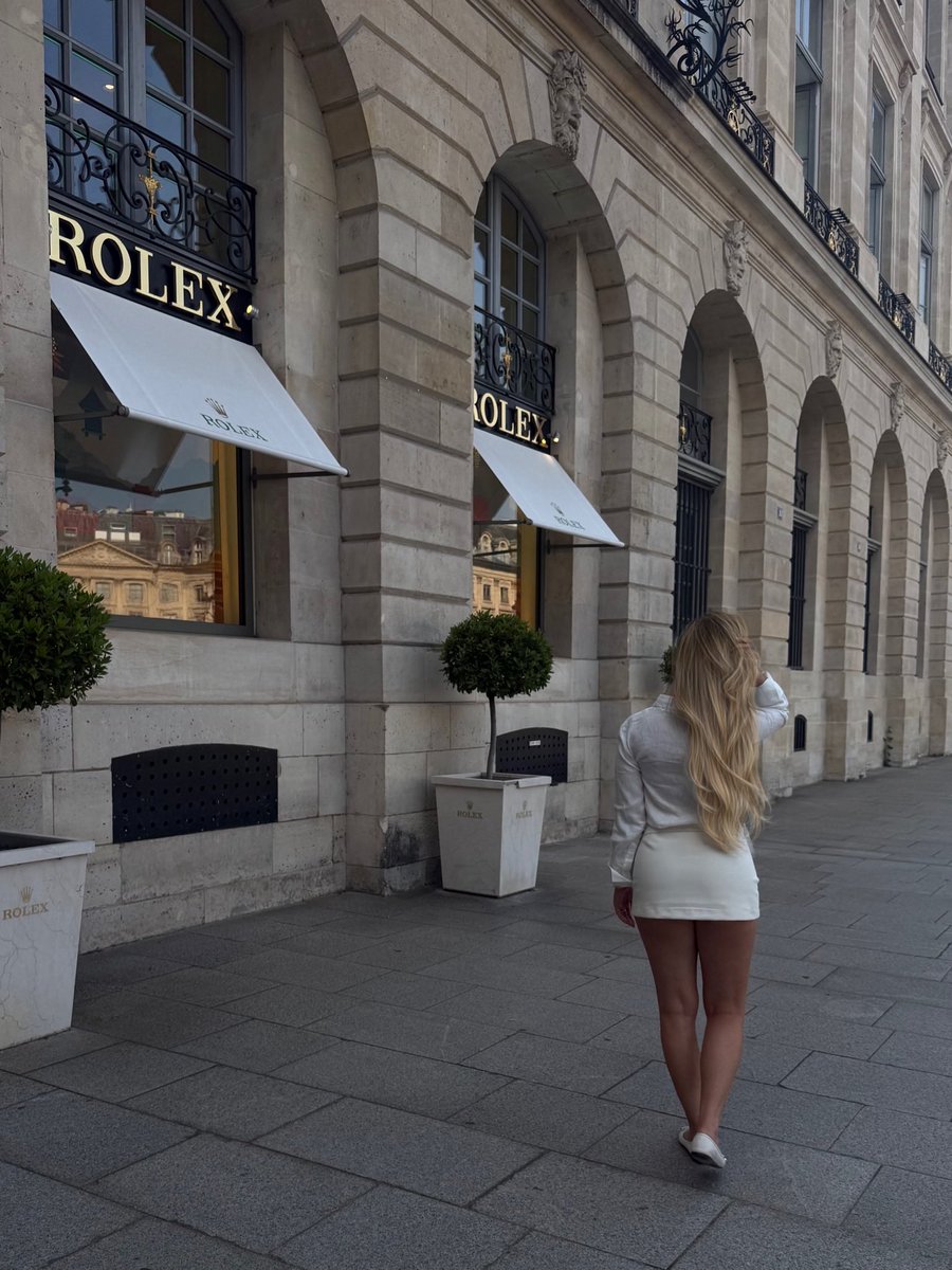 savannahrayxx's tweet photo. Oops, how did we end up here? 🤭 https://t.co/LN14XfzZCz