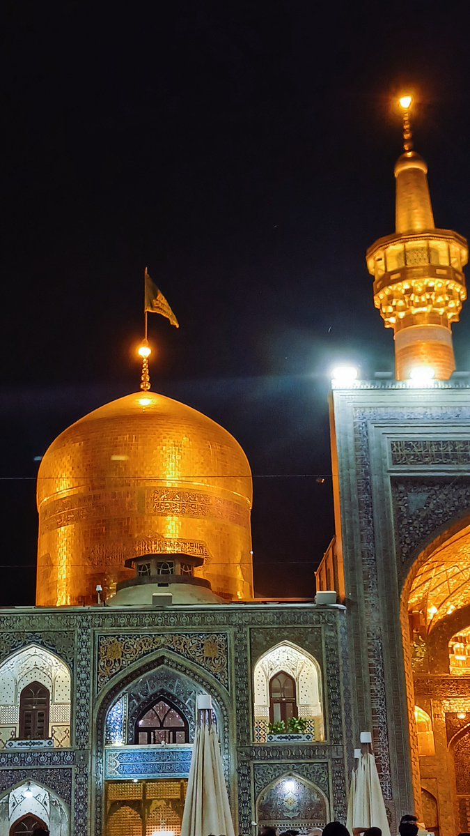miis_aiin's tweet photo. اومده بودم گلایه کنم اما تا چشمم به گنبد خورد انگار آب رو آتیش بود؛
 آروم شدم... :) https://t.co/ljzKxaHYdF
