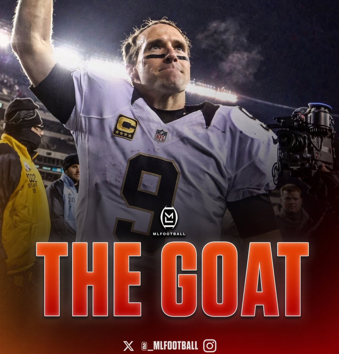 MLFootball's tweet photo. INSANE: New Orleans #Saints legendary quarterback Drew Brees threw for 5,000+ yards in THREE consecutive seasons from 2011-2013.

No other quarterback in #NFL history has even had more than TWO 5,000-yard seasons in their entire career.

Brees did it three years in a row.

🤯🤯🤯 https://t.co/sBLP4A6vYk