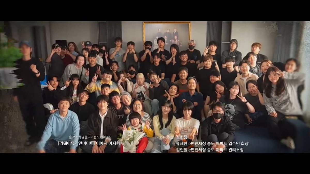 djbbx4_'s tweet photo. the apartment job🏠

ENDING BAGUS tapi kurnag puas.. kurang greget gituu.. dan bisa bisnaya 12 EPISODE GA ADA CINLOKKK??!!??? penonton kecewaaa😭 https://t.co/jOGHmgRNiY