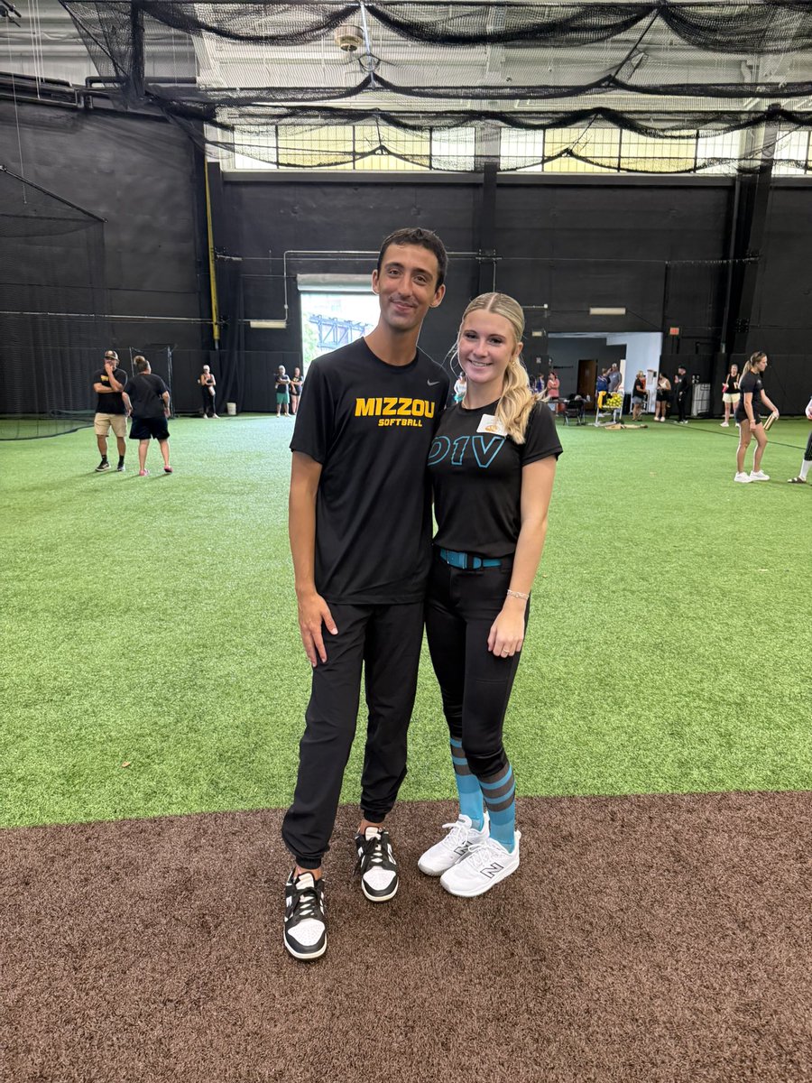 MollieJohn67453's tweet photo. Thank you @MizzouSoftball for the camp today. I loved being on campus and experiencing the Mizzou softball culture. Grateful for the feedback from the coaching staff and players. Thank you again for having me! Can’t wait to come back. 🐯💛🖤 @CoachLarissaA @ConnorMammola @epsteinhitting 

@d1vision_sb @d1vision_elite @CoachMike_FCS @LadyCommanderSB @dorris53

@FastpitchPower @D1Softball @D1ProScouts @CAASoftballAdv @LineDsoftball @SoftballDown @MaxPreps @ConnectSports_ @ExtraInningSB @los_stuff @SBRRetweets @ALLNJSoftball @raj_manjrekar @DfwSho @gatorjack72 @SoftbalAmerica @prepsrecruit @usaimpact_us @NCAASoftball @USASoftball @PrepSoftball