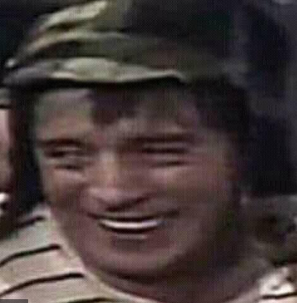 thefoxland's tweet photo. @EltinhoSilva_ @ideoponto @ZanfaVive O cartório vendo isso. https://t.co/r5pwzV1IBD
