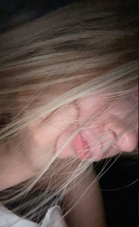 Karolinzit223's tweet photo. 😘 https://t.co/YqjTEtBLPH