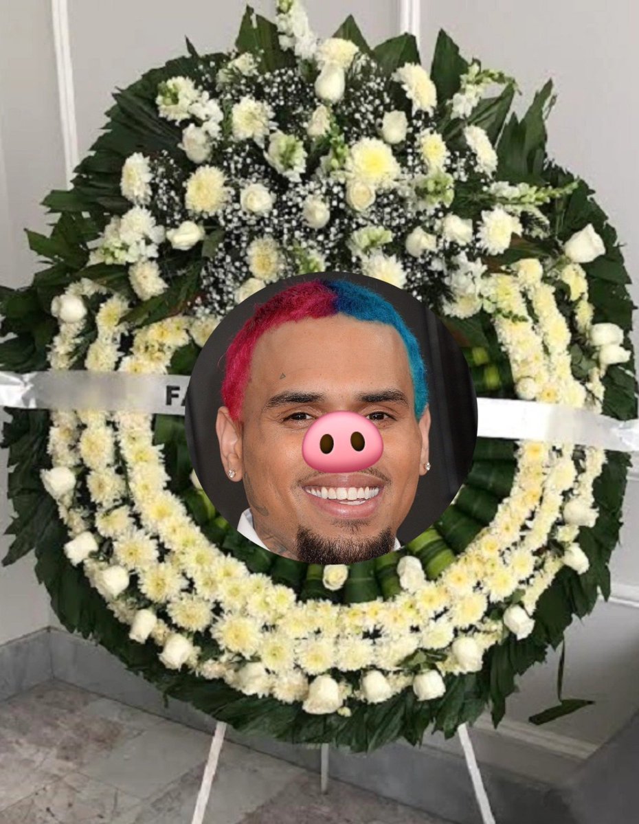 Neverneve67's tweet photo. Ay alg@n  valiente que le pegue un tiro a Chris Brown? El mundo entero te lo va a agradecer 
#ARMYsAgainstAbusers
#Matenachrisbrown https://t.co/Km7jmeR11Y