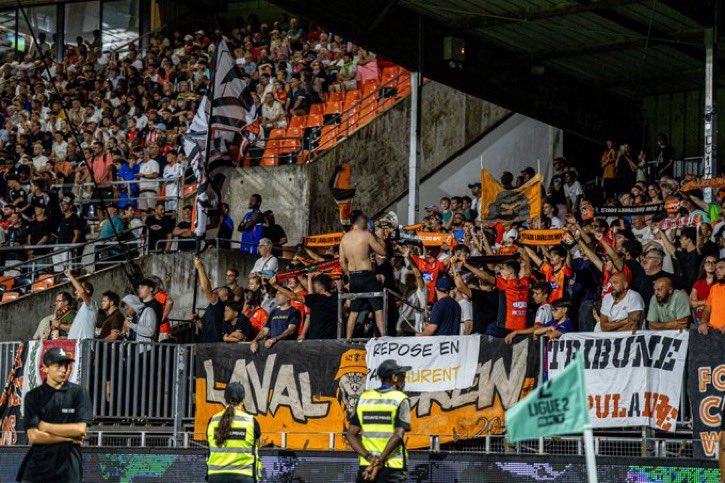 PDLEnFoot's tweet photo. 📸 𝗟𝗘𝗦 𝗧𝗥𝗜𝗕𝗨𝗡𝗘𝗦 𝗗𝗘 𝗖𝗘 𝗪𝗘𝗘𝗞-𝗘𝗡𝗗 ! 🔥

📸 : samarontour / Brigade Loire / @LavalCrew https://t.co/VRXY6p7e45