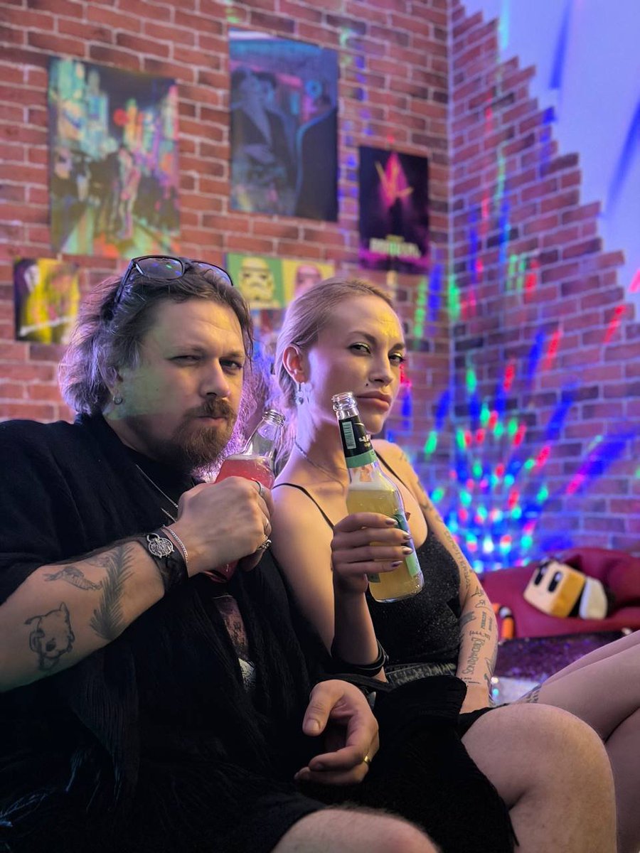 juniperusabina's tweet photo. але ми слейчик 💅 https://t.co/jfr7PtRQZT