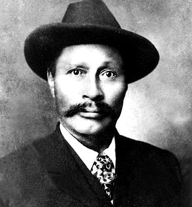 HumanAtlas's tweet photo. On August 16, 1896, Keish, Káa Goox, Shaaw Tláa, and George Carmack stopped beside Rabbit Creek in the Klondike.
There was gold in the gravel.
Accounts differ over the exact moment it was first noticed.
The strongest evidence credits Keish with the discovery.
They stayed.
They tested the ground.
The next day, they staked their claims.
The creek had been there all along.
This time, someone noticed what it held.