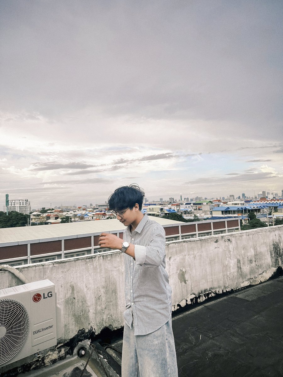 Plabploy6's tweet photo. Jee slanh pozz kmeng ot ? 🥺 https://t.co/ziVrIEbgZJ