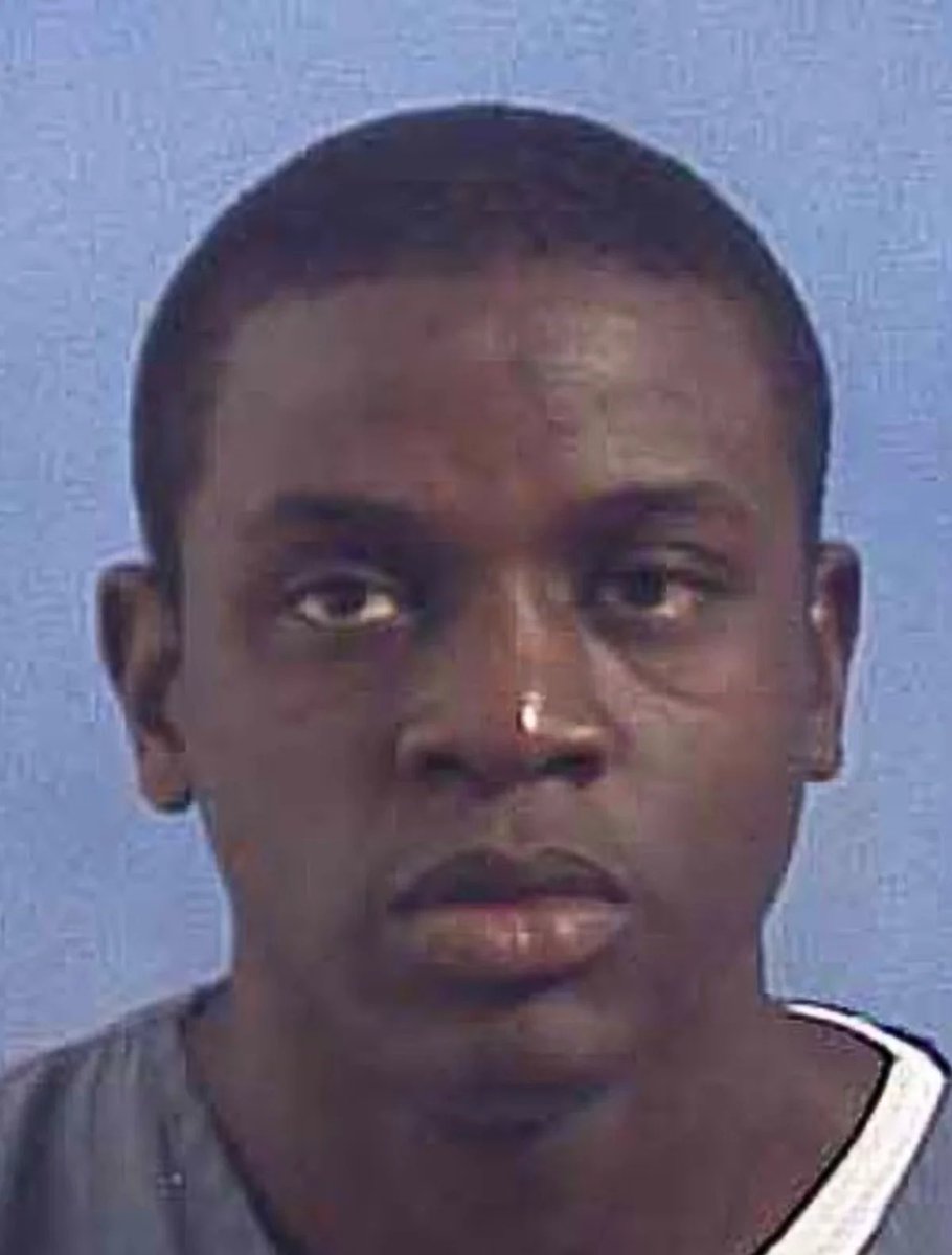 NotFarLeftAtAll's tweet photo. 📰 A Jamaican national, Oniel Spence, a migrant paedophile now 43, was allowed into Britain. 

This decision followed a ruling that stopping him would violate his human rights.  Spence applied to enter the UK in 2023 to join his wife and child but was blocked by the Home Office.

While in the United States in 2008, at the age of 25, Spence committed a sexual offence against an underage girl.  

He received a three-year prison sentence and was subsequently deported to Jamaica after serving 18 months.

Home Office officials claimed his exclusion from Britain would be “conducive to the public good”. 

However, Spence successfully appealed at the lower immigration tribunal and was granted permission to enter the UK as reported by the Mail.

The UK is great at protecting the rights of foreign born nationals .. but violates the safeguarding of its own people.