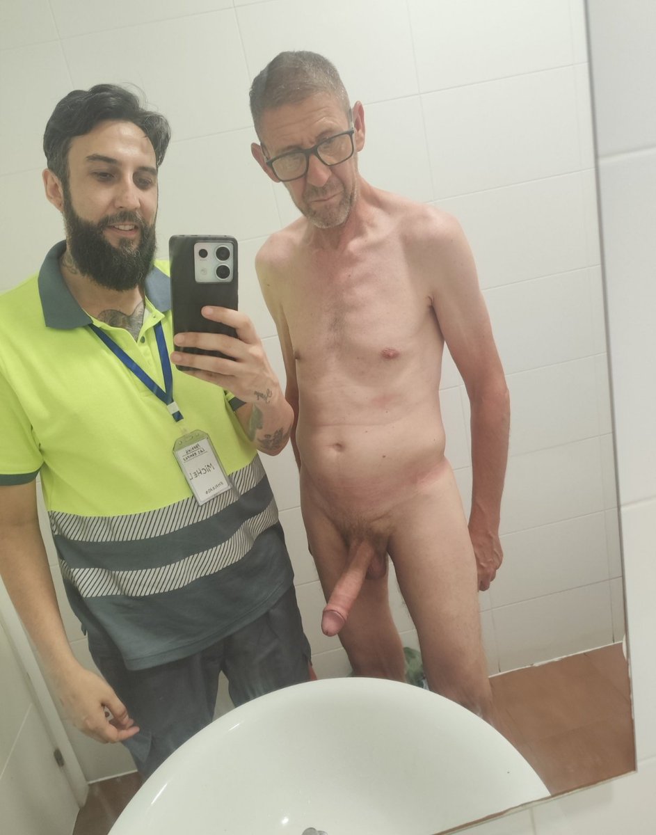 nakedstreet_'s tweet photo. Cinco minutos de descanso... y no precisamente para descansar 🔥😈
#exhibitionist #exhibitionism #naked #public #publicnudity #nakedinpublic #nudist #kink #gayexhibitionist #risky #publicplay #daring #gay #nsfw #xxx #x18 https://t.co/3X8kPT1ZBh