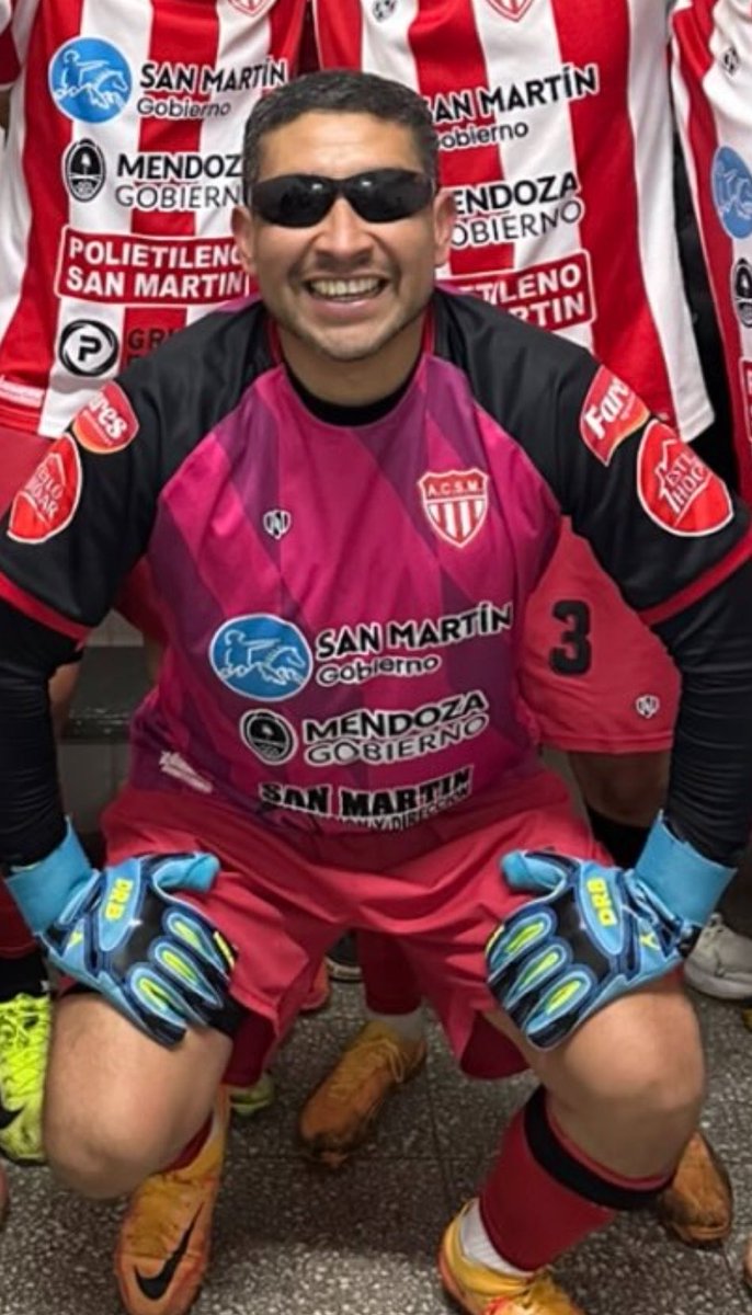 elplateista1927's tweet photo. Y la pelota que sacó este loko????? 😎😎😎😎😎😎😎😎… https://t.co/L4gGMNY5Sq