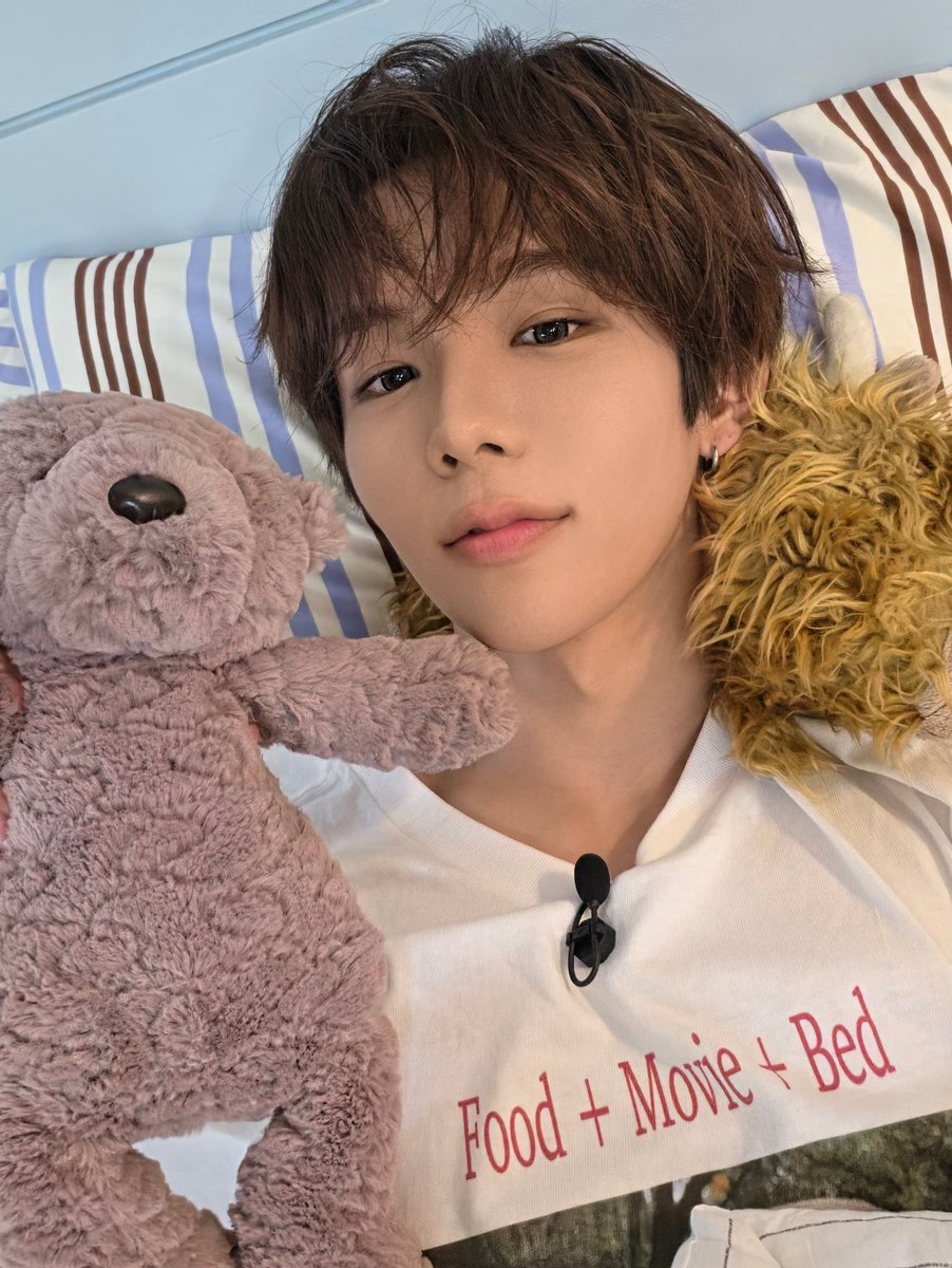 riize_archives's tweet photo. 260817 🧋💭 https://t.co/27PHwbhTXK