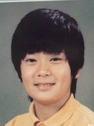 JAEWOOLOOKS's tweet photo. mr and mrs jeong look at your son 😭 https://t.co/EUmrD7KgYh