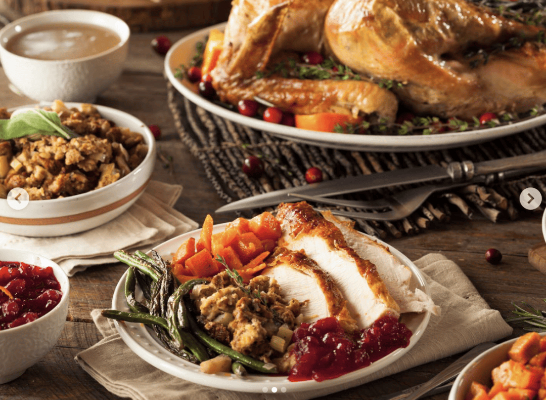 raju6503228's tweet photo. Treat your taste buds to our Thanksgiving Feast—roast turkey, creamy pumpkin pie, and all the cozy classics. Only available this holiday week!， https://t.co/MmfEOlrSCr