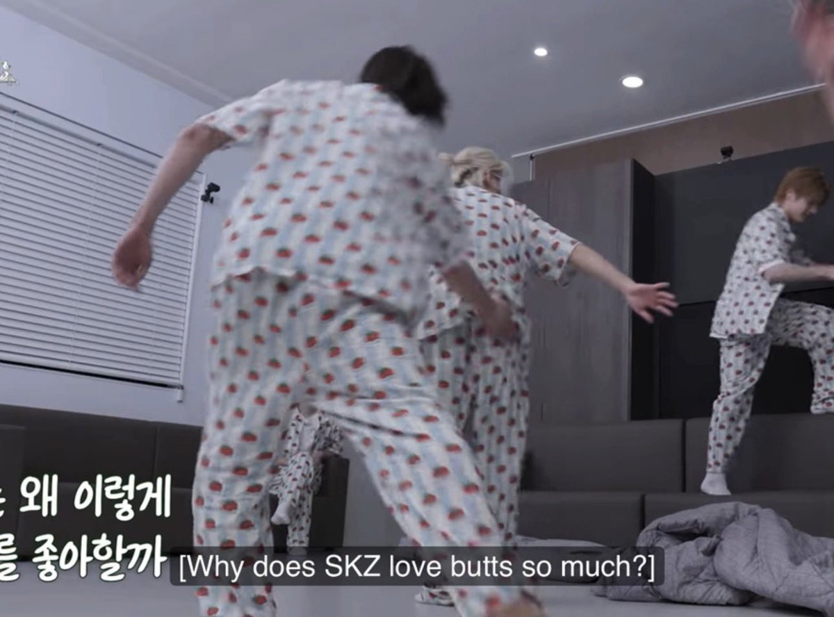 HANPH0BlC's tweet photo. i love when the editors put these little captions like idk you tell me https://t.co/fDWKy8IPC1