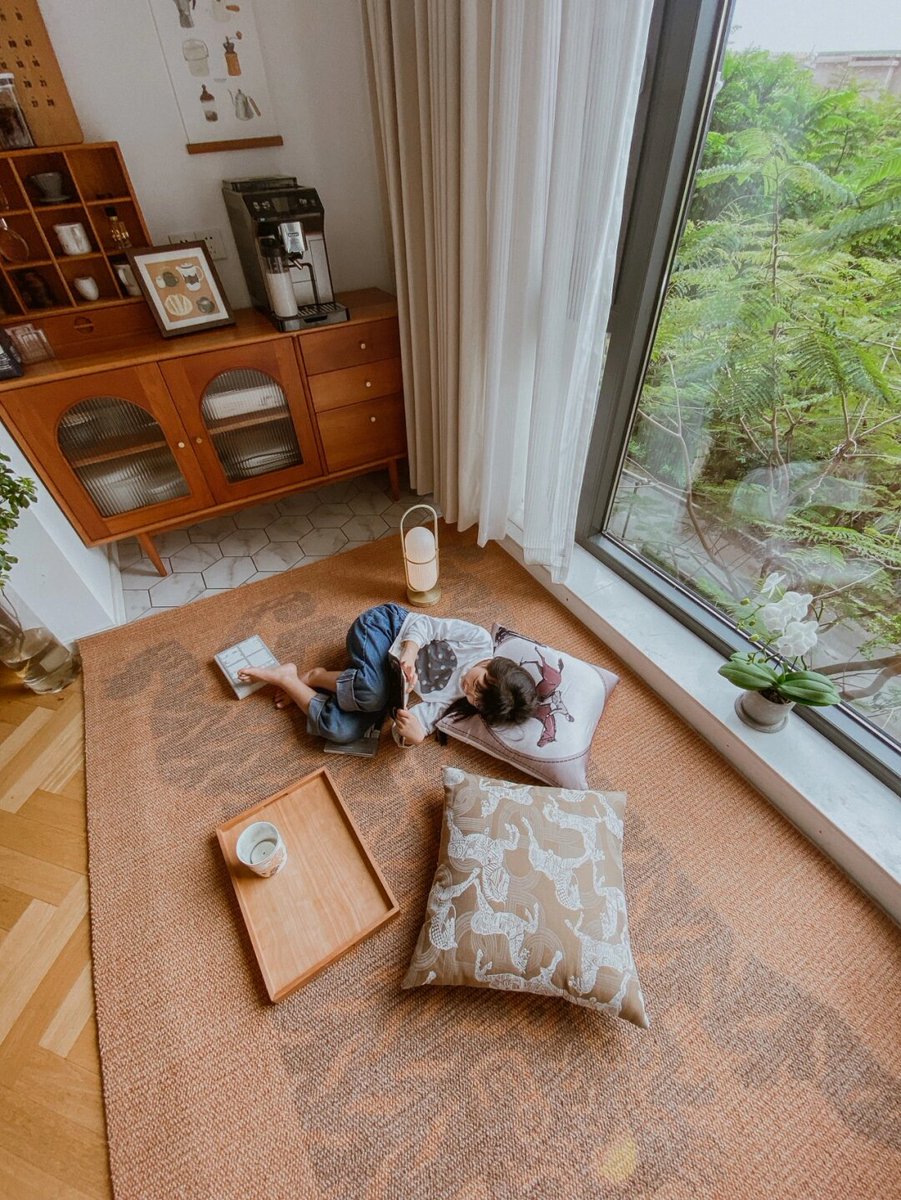 et_maloy333's tweet photo. Chilling with a iced coffee and my favorite playlist on a lazy Sunday—this is the perfect small win of the week! https://t.co/TuPTfcrzwI