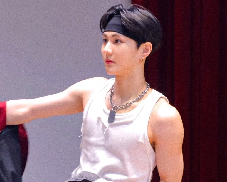 jungwon_mine's tweet photo. https://t.co/267RAdOu50