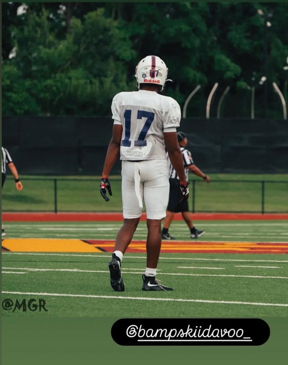 DaveAlexander7_'s tweet photo. Always working!!!💰

@fieldhousewr 
@AiCReem_25 
@FRHS_Football 
@OndeckTnFb https://t.co/na1rjRQVpC