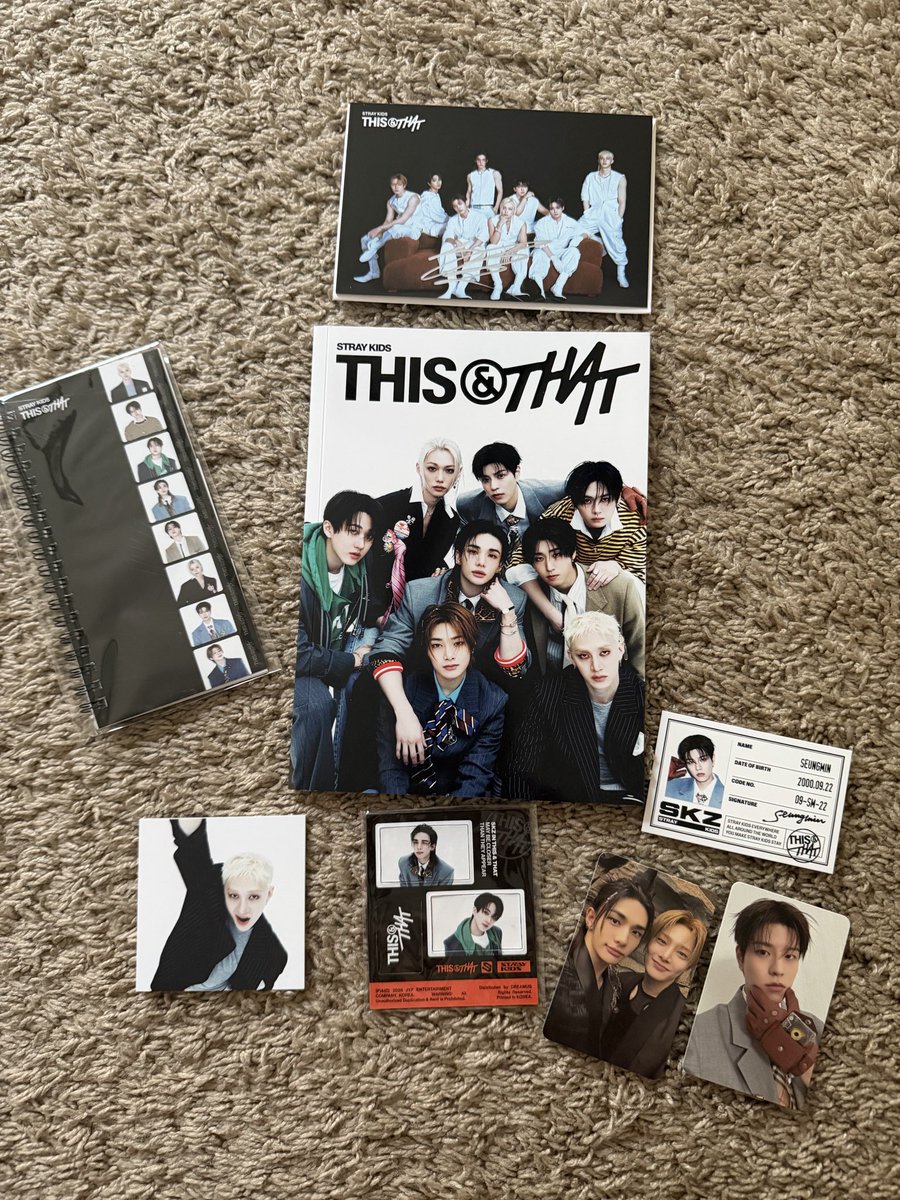 LillDonut's tweet photo. I’m so happy I got the opportunity to get those signed stray kids albums🤭🫶 https://t.co/rDvsX93SQF