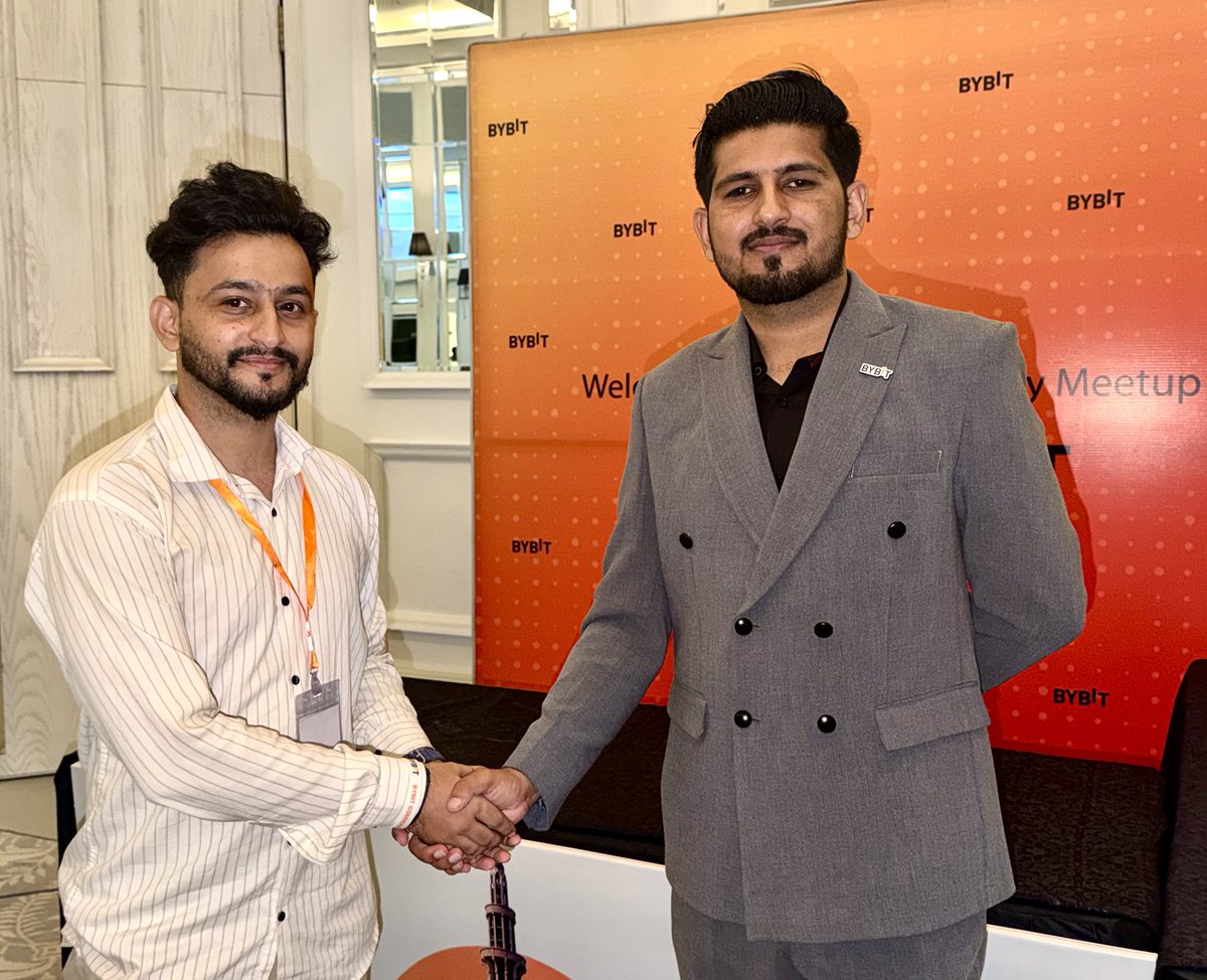 HarryA7H0's tweet photo. 🔥 Happy to be part of the Bybit Community Event!

Excited to connect with the community, learn, share &amp; participate. 🚀

Let’s make it a great one! 💙

#Bybit #BybitCommunity #Crypto #Web3 @Bybit_Official https://t.co/xhRC7NZzcS