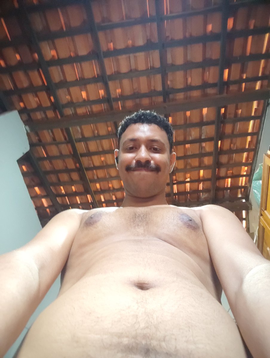 _Duds___'s tweet photo. Desculpe os multuals, mas fazia tempo que não postava foto pelado https://t.co/0wnY4lKY7A