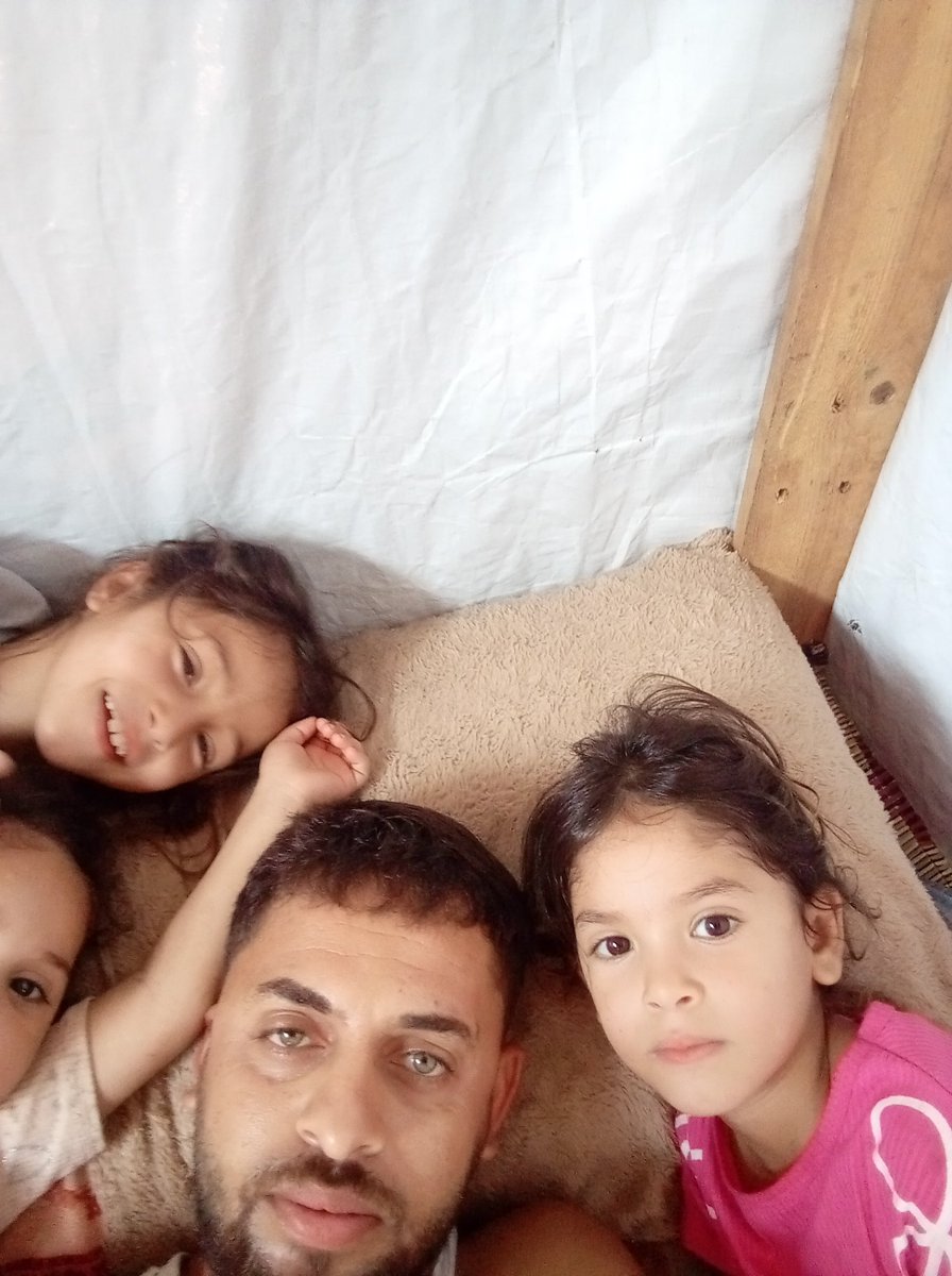 aljbour88168's tweet photo. I beg you a million times: please donate and share.
I don't know what to say, but the agony of getting food and water still very tiring, support & help my family!
If you're browsing, please leave a dot. It's just a dot.
https://t.co/LhhudyCGBX https://t.co/aU8DlAuuq3