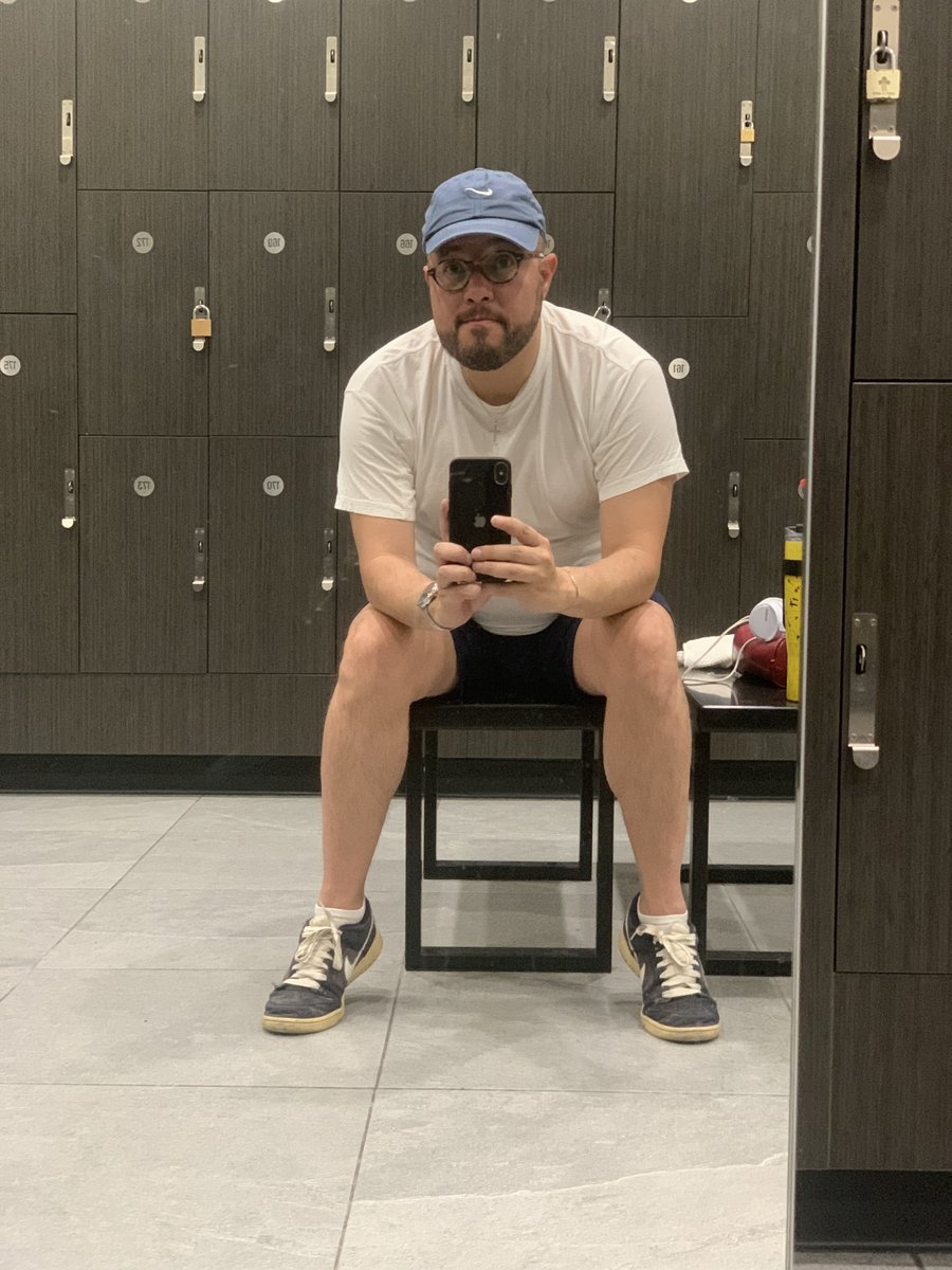 YordiALeon's tweet photo. Cardio, gorra, tenis viejos y mi termo de Pikachu. 😌
También así se construyen los hábitos.
#YordiALeon https://t.co/Xnukyz0rMY