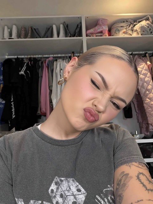 SecretFolderxx's tweet photo. Talia Mar loves blessing us with face porn 😍 https://t.co/JbEotzuY5T
